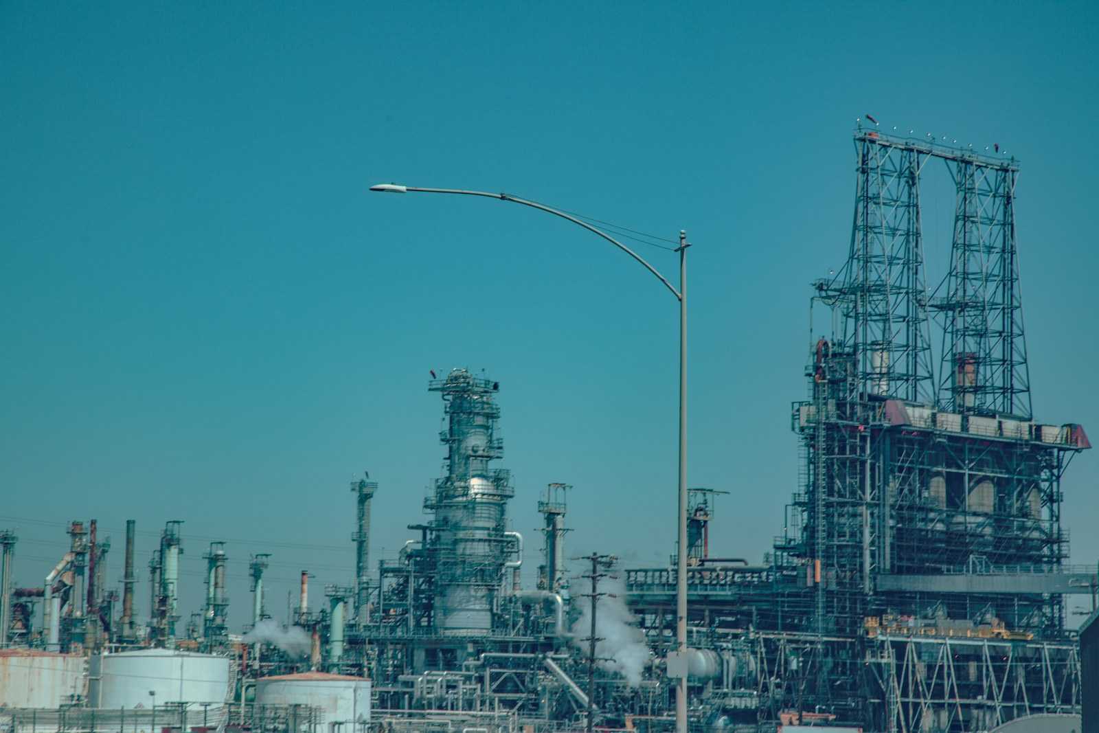 Oil refinery infrastructure
